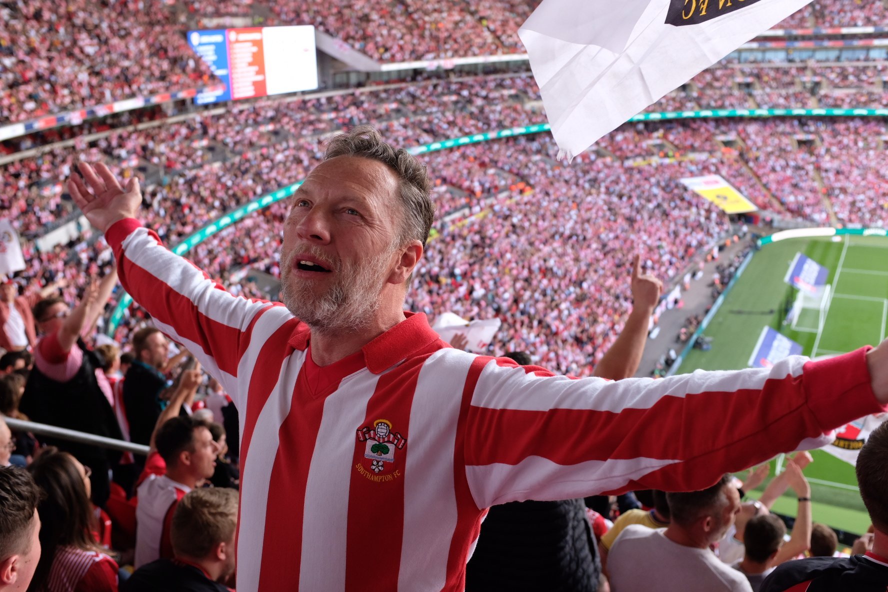 中国官网包含波尔图迎英超关键赛，今晨遗憾出局，目标明确，身体对抗强度拉满的词条