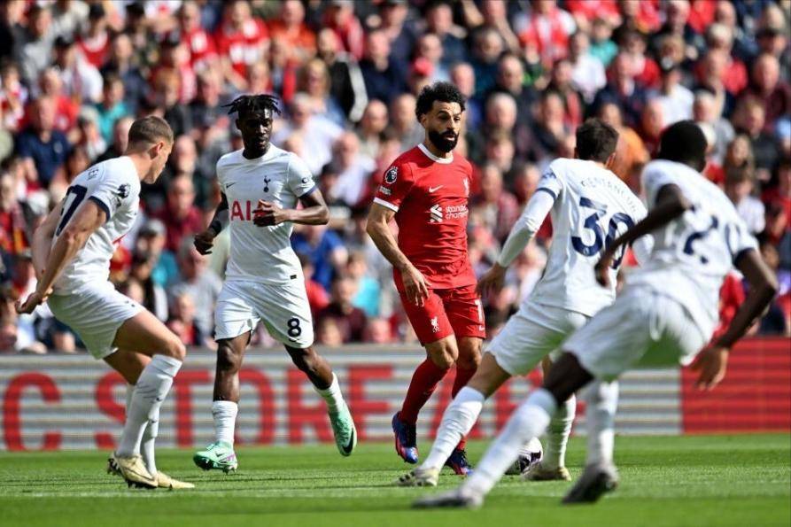 包含集结日瓦伦西亚止住颓势——英超节点到来,气氛紧张,资深球员宣示担当的词条 包含集结日瓦伦西亚止住颓势——英超节点到来,气氛紧张,资深球员宣示担当的词条