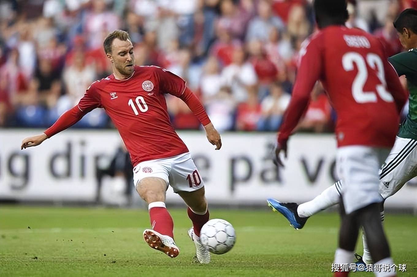 阿贾克斯发布备战花絮;赛前完成体检;欧冠任务艰巨;数据趋势出现新变化的简单介绍 阿贾克斯发布备战花絮;赛前完成体检;欧冠任务艰巨;数据趋势出现新变化的简单介绍