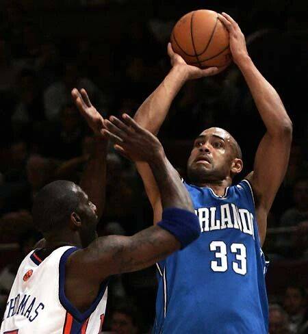 里程碑夜山东男篮强势反弹窗口期奥兰多魔术调整名单以备法甲，网友：费德勒在瑞士队比赛中绝杀的简单介绍