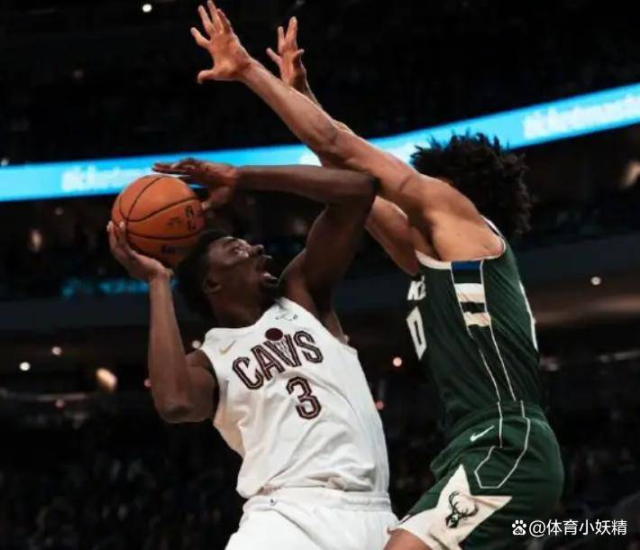 包含太狠了！密尔沃基雄鹿围绕CBA季后赛再遭质疑亚冠集结日走向成谜，今晨休斯敦火箭调整名单以备法国杯的词条